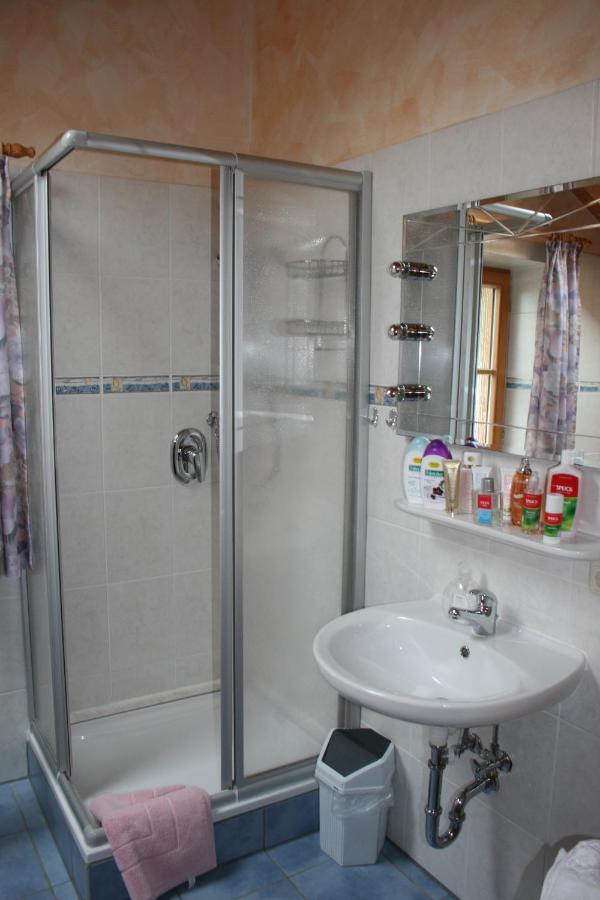 Haus Schwarz Apartment Staudach-Egerndach Bagian luar foto